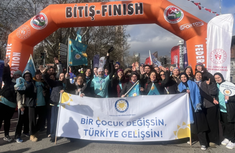 90. Büyük Atatürk Koşusu’nda Nitelikli Eğitim için Koştuk içerik görseli.