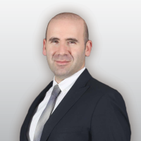 Alp Öğücü fotoğrafı.